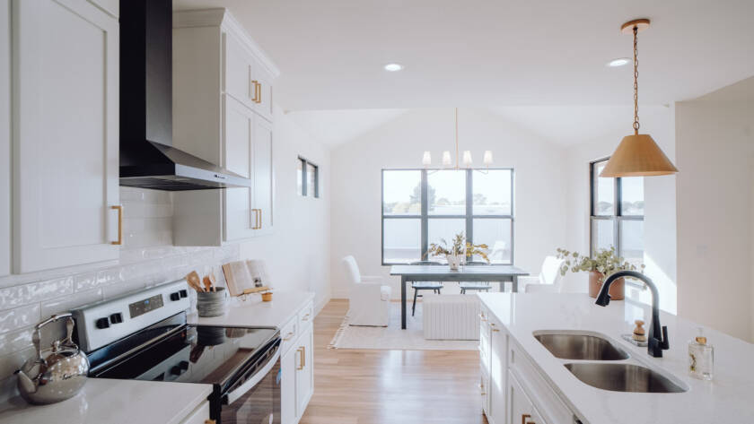 Small Kitchen Makeover Tips Transforming Your Space with Style and Functionality