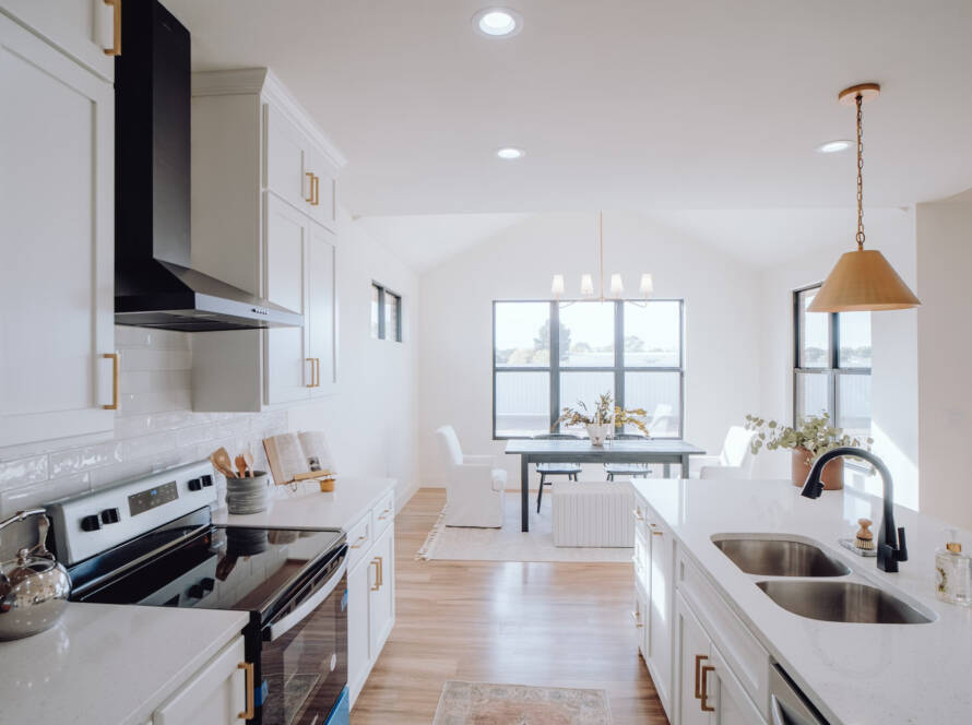 Small Kitchen Makeover Tips Transforming Your Space with Style and Functionality